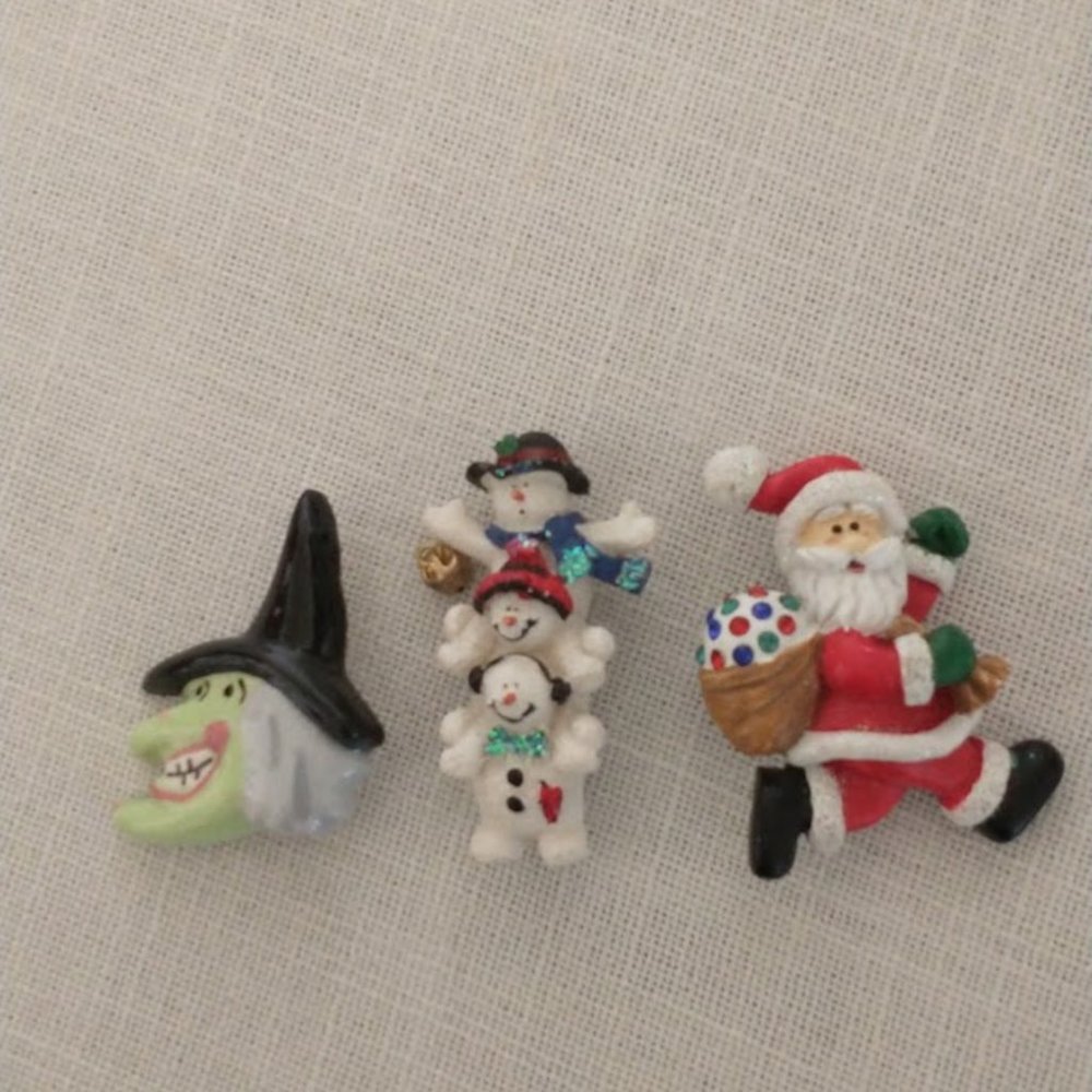 Clothes Pins / Brooches - Holiday Christmas and Halloween - Set of 3
